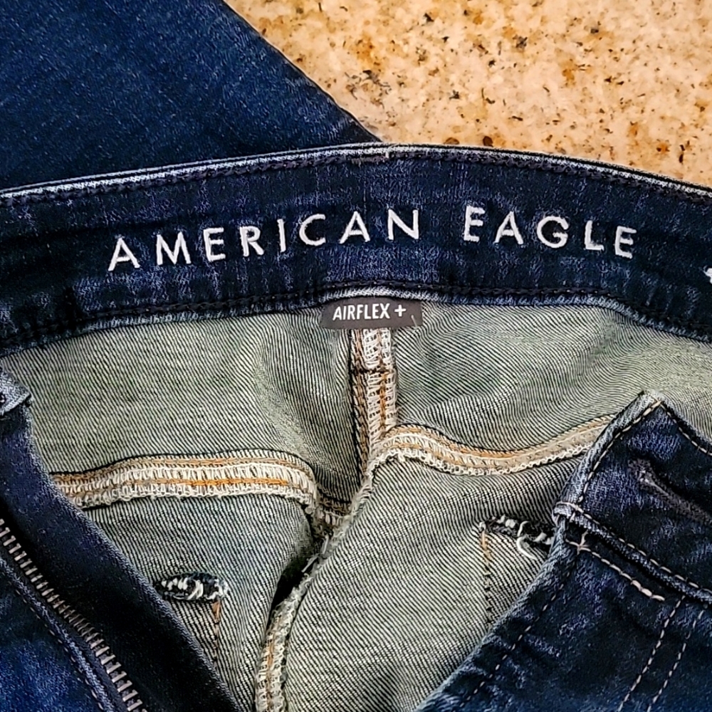 American Eagle Airflex + men's jeans. Relaxed straight fit. In great condition.